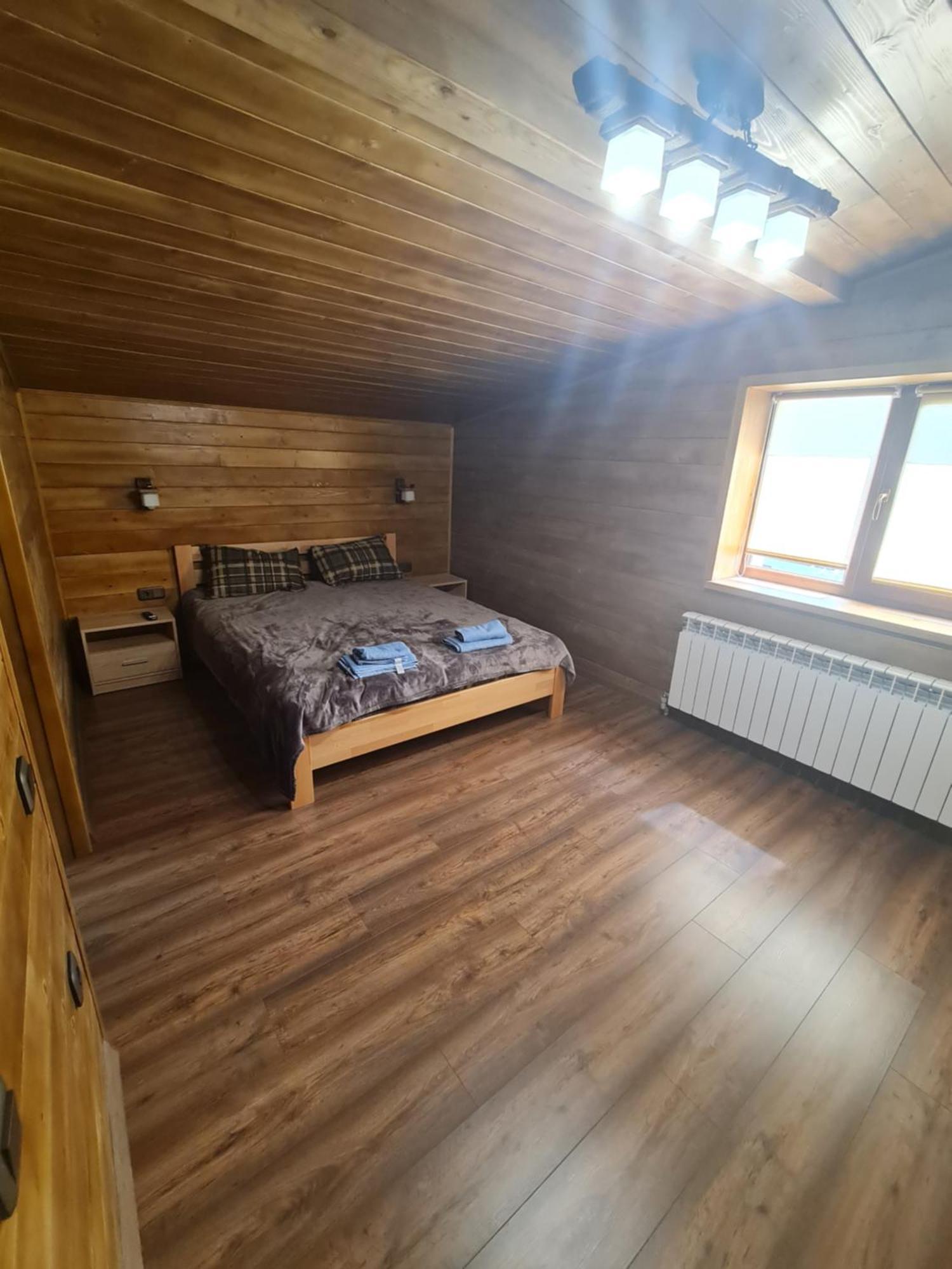 Apartment приватна 